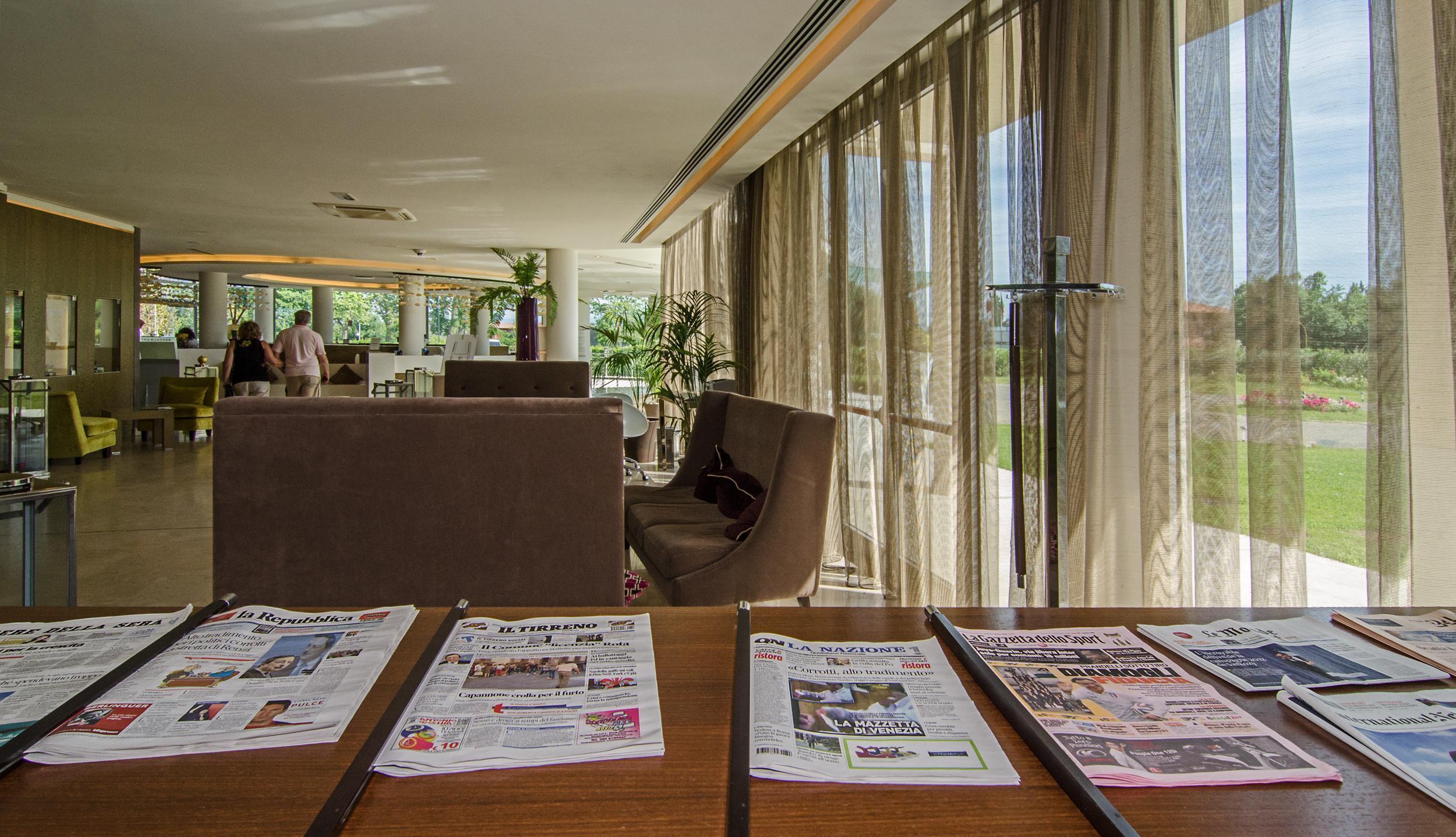 Pisa Tower Plaza Ξενοδοχείο Εξωτερικό φωτογραφία The lobby of the hotel