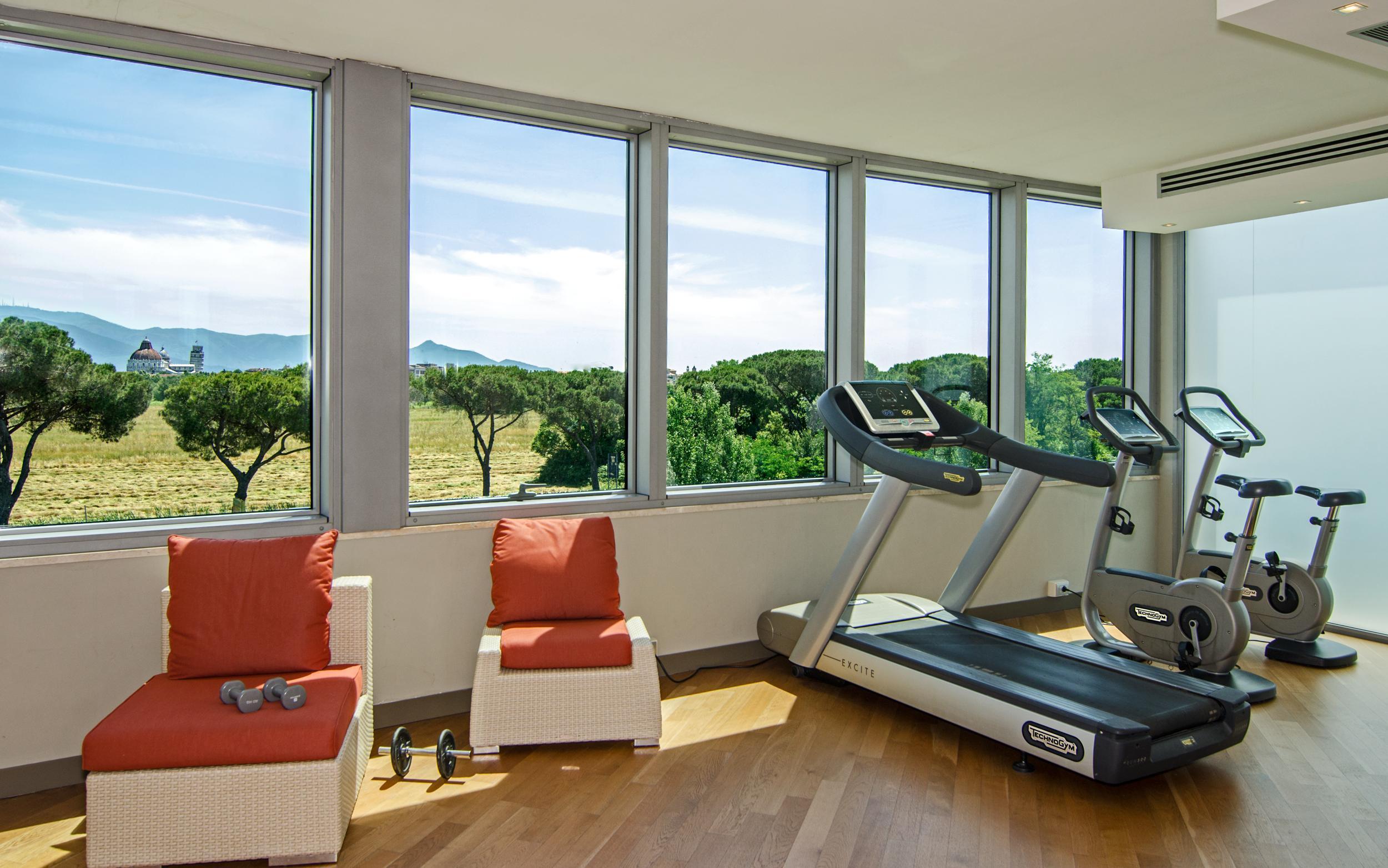 Pisa Tower Plaza Ξενοδοχείο Εξωτερικό φωτογραφία The gym at the hotel